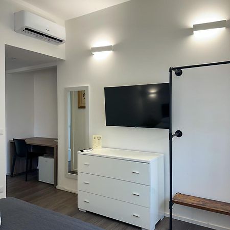 Dante 134 Rooms Кальярі Екстер'єр фото