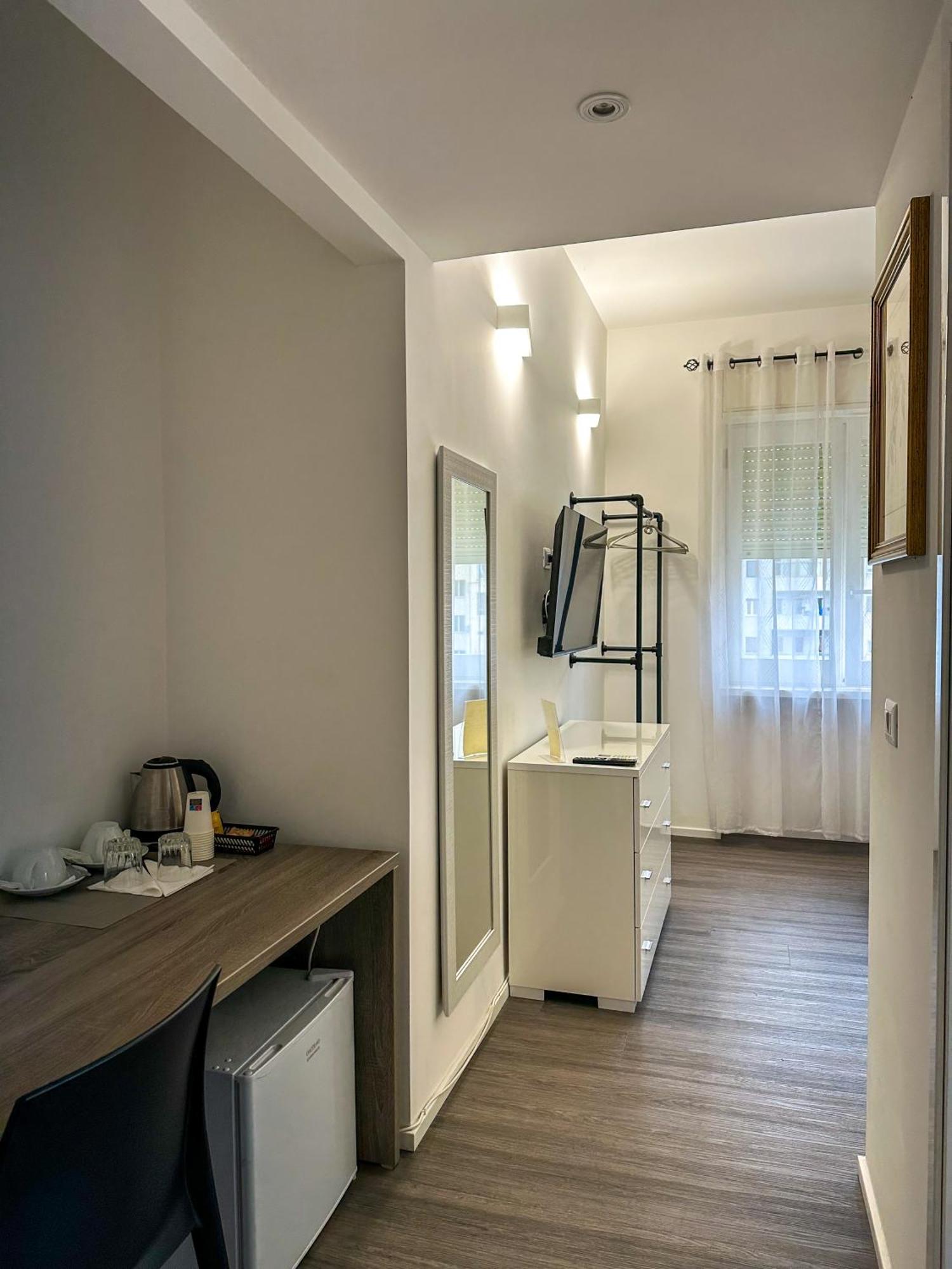 Dante 134 Rooms Кальярі Екстер'єр фото
